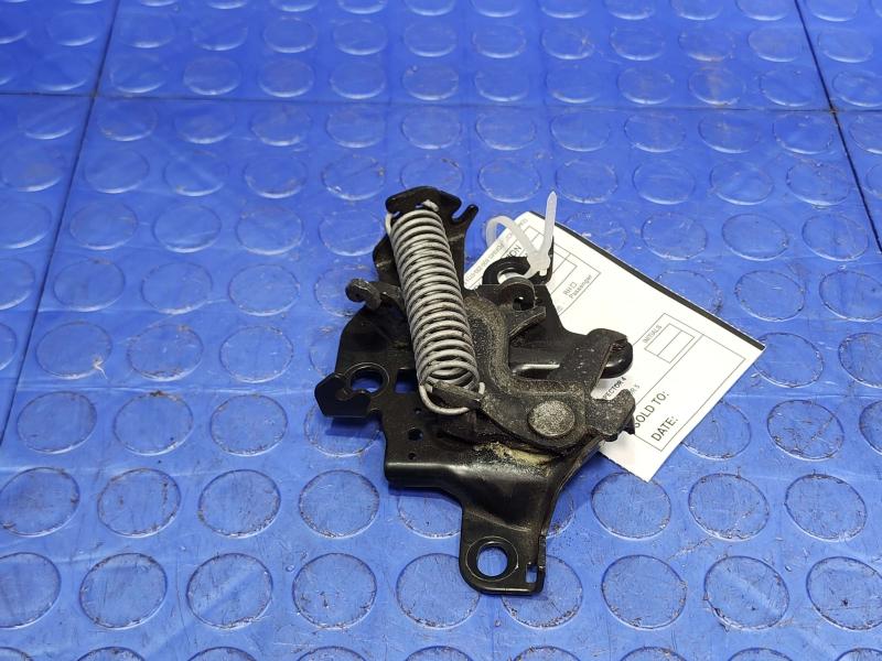 2010-2015 Toyota Prius 1.8L Hood Latch Lock Assembly Genuine OEM 53510-47092