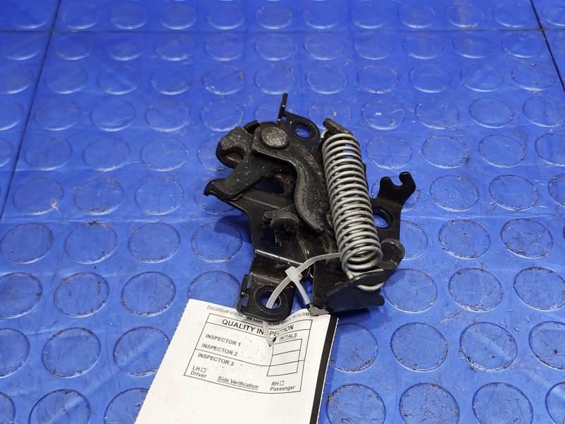 2010-2015 Toyota Prius 1.8L Hood Latch Lock Assembly Genuine OEM 53510-47092
