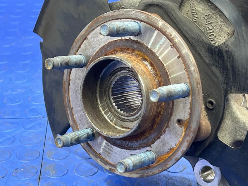 2020 GMC Terrain Spindle Knuckle Front