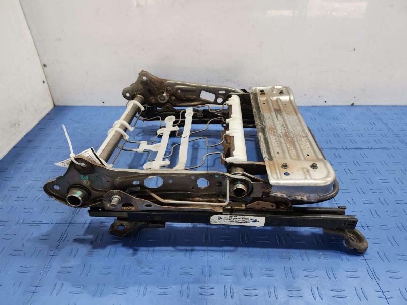 2013 Toyota Camry Seat Track