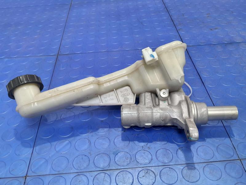 2013-2016 Ford Fusion Brake Master Cylinder Assembly Genuine OEM DG9Z2140A