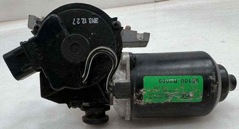 2014 - 2021 Kia Soul Windshield Wiper Motor - Front OEM 98110B2000