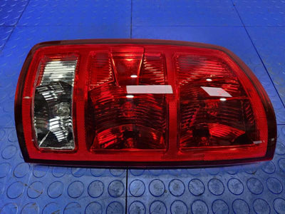 2005 Dodge Ram 1500 Tail Light Assembly
