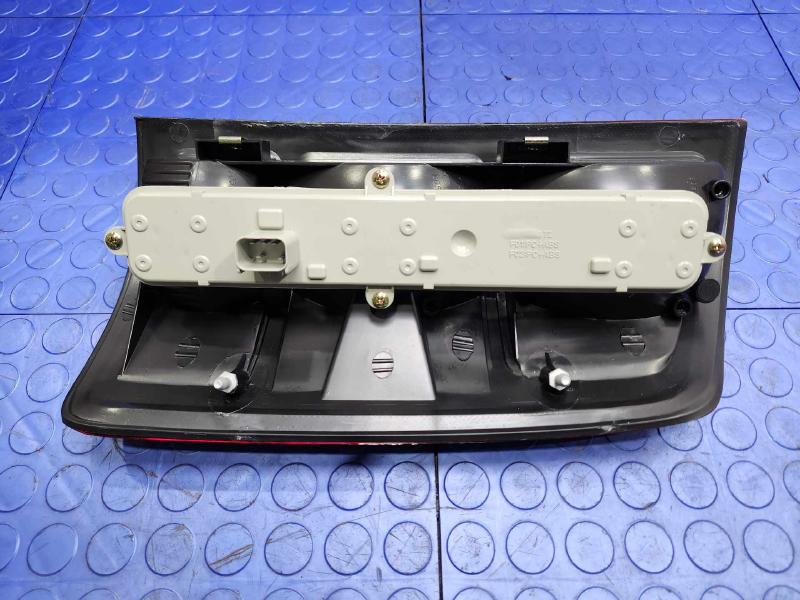 2005 Dodge Ram 1500 Tail Light Assembly