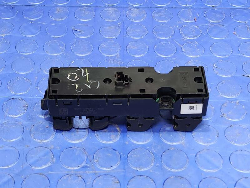 2015 Ford Fusion Door Switch Front