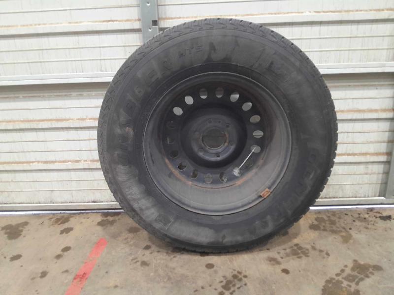 2019 Nissan Titan Wheel