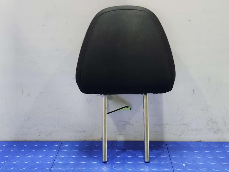2017 Subaru Impreza Headrest