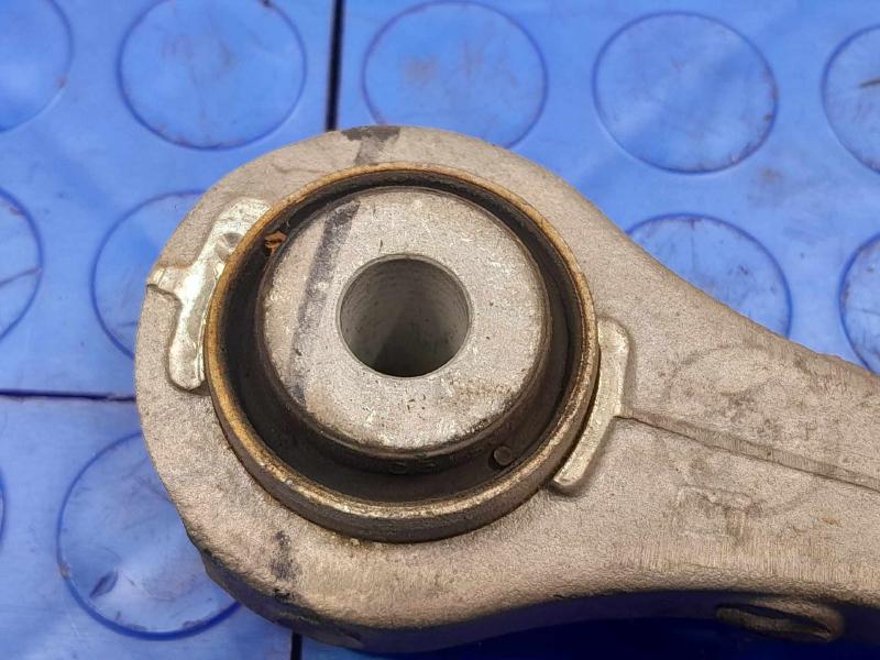 2016 Dodge Challenger Lower Control Arm Rr