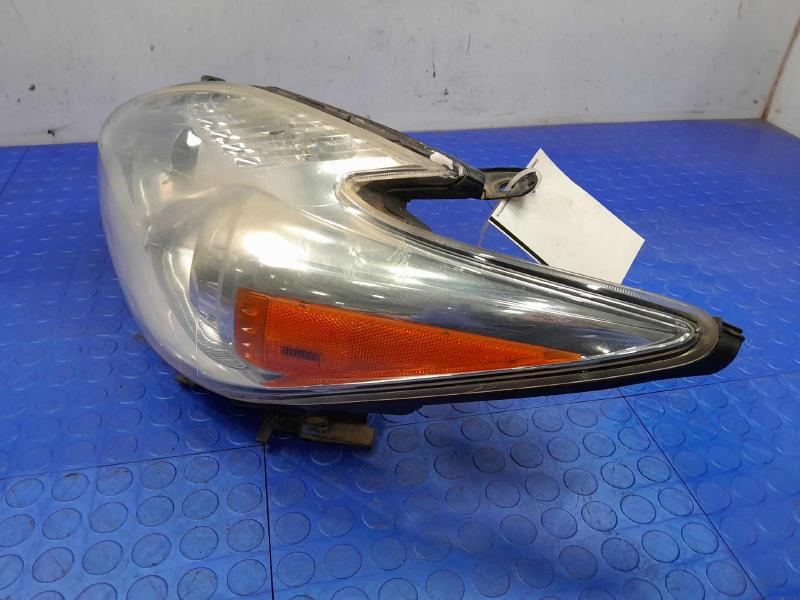 2011 Toyota Prius Headlamp Assembly