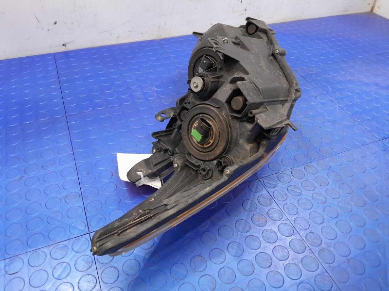 2011 Toyota Prius Headlamp Assembly