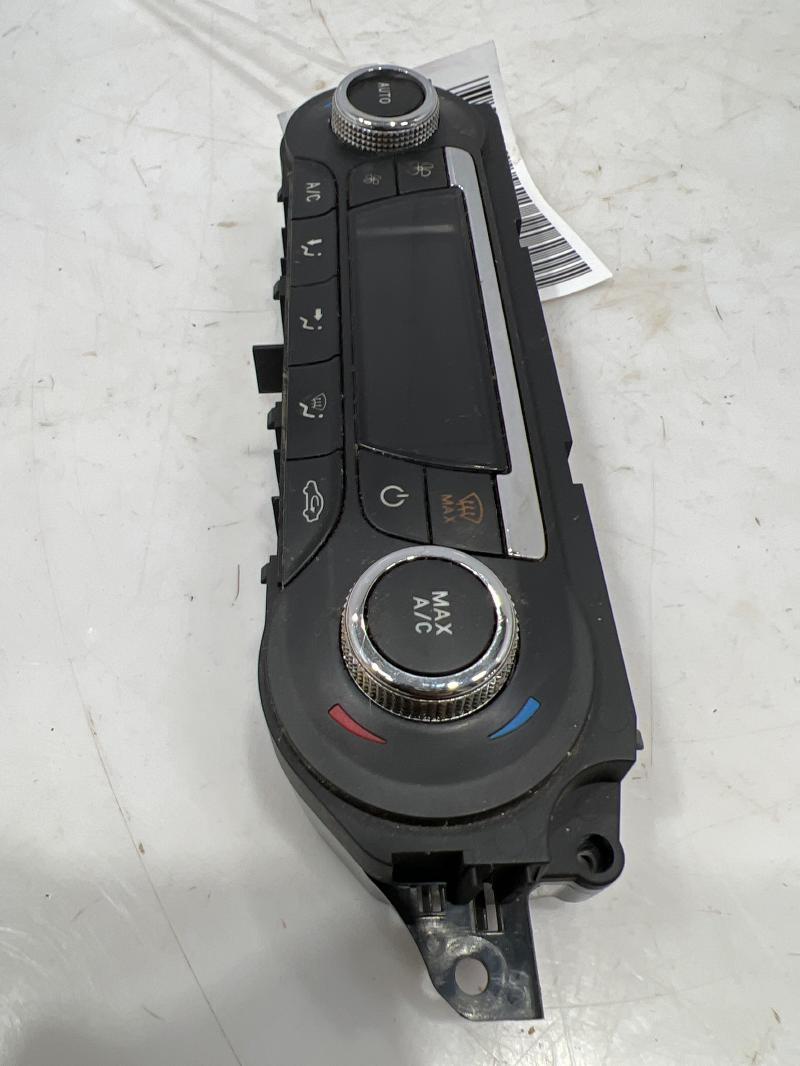 2013 - 2015 Ford Escape Automatic Temperature Climate Controls OEM CJ5T18C612BC