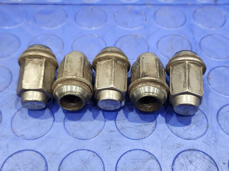 2012 Ford Escape Lug Nuts