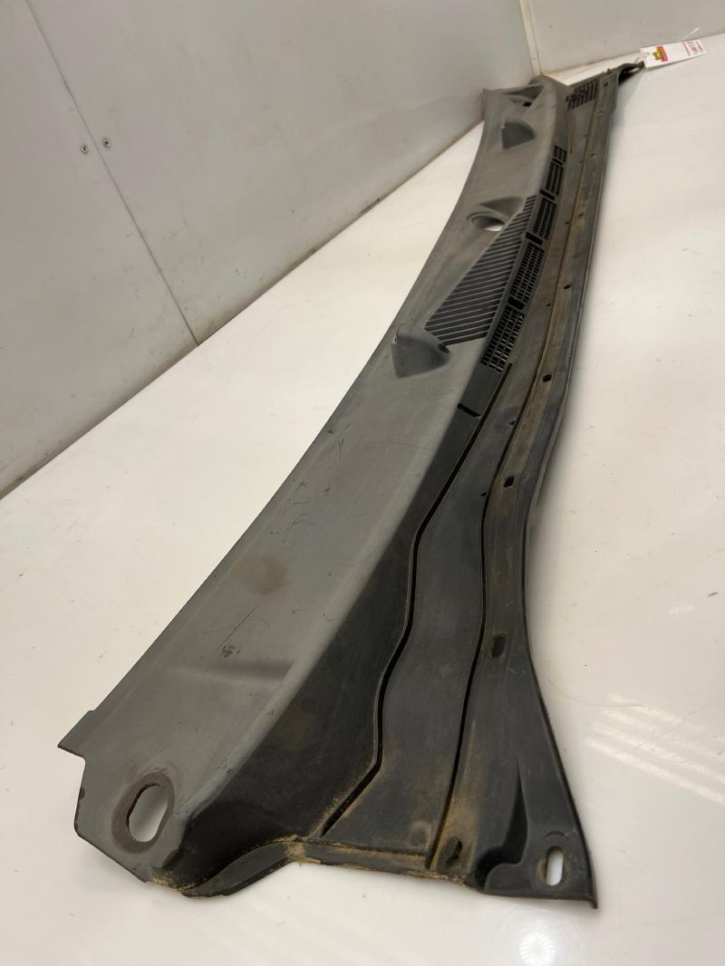 2005 - 2021 Nissan Frontier Cowl Panel Cover Grille OEM 66862-ZL00A