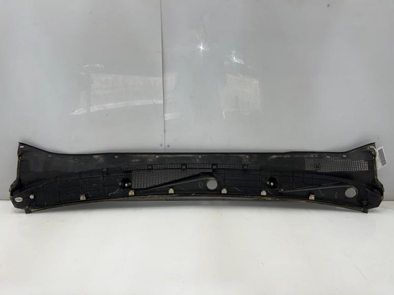 2005 - 2021 Nissan Frontier Cowl Panel Cover Grille OEM 66862-ZL00A