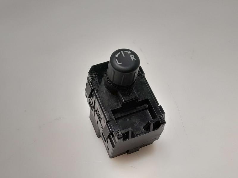 2014 Subaru Forester Door Switch Front