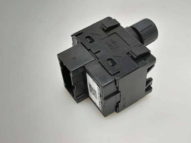 2014 Subaru Forester Door Switch Front