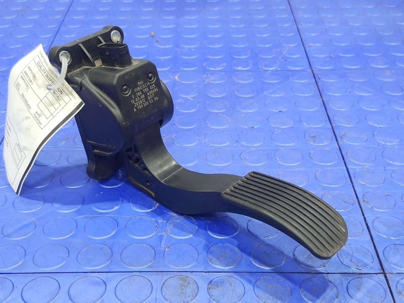 2012 Mercedes Sprinter Pedal Assembly