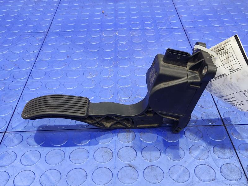 2012 Mercedes Sprinter Pedal Assembly