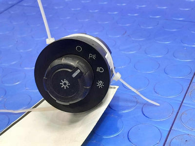 2011 Ford F-250 Super Duty Headlight Switch (Dash Mtd)