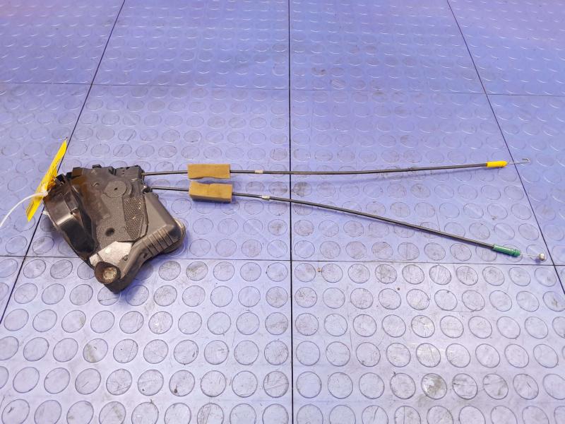 2005 Toyota Tacoma Front Door Latch