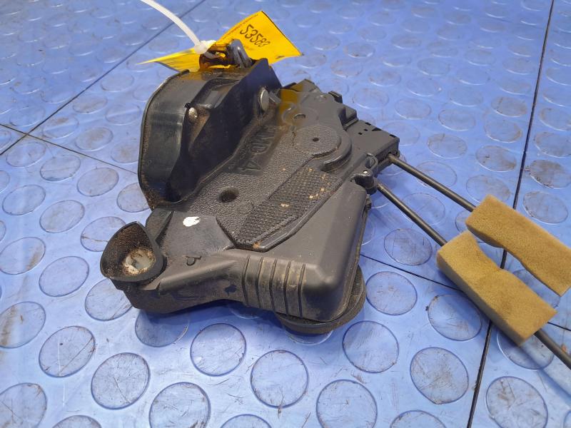2005 Toyota Tacoma Front Door Latch