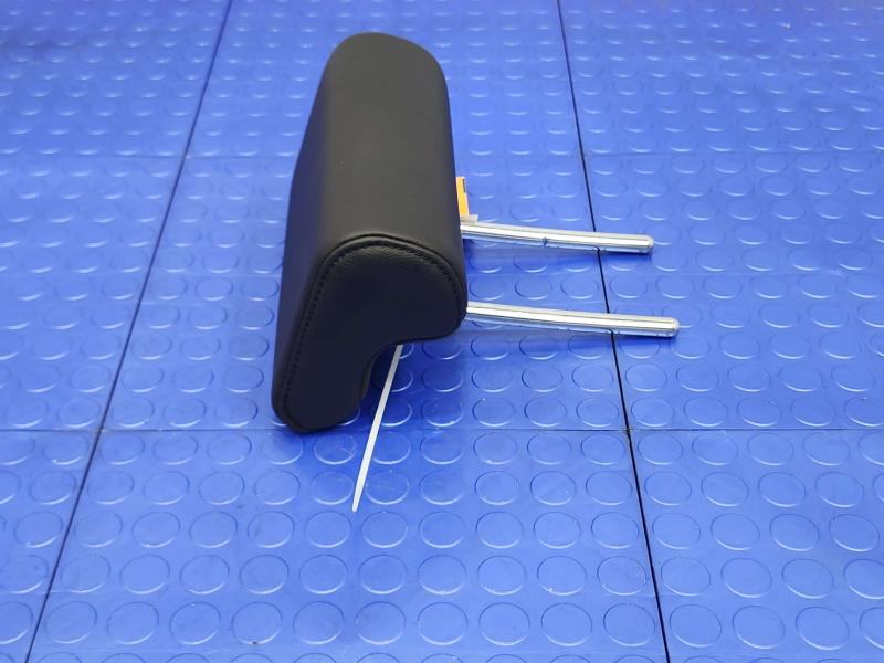 2017 Acura RDX Headrest