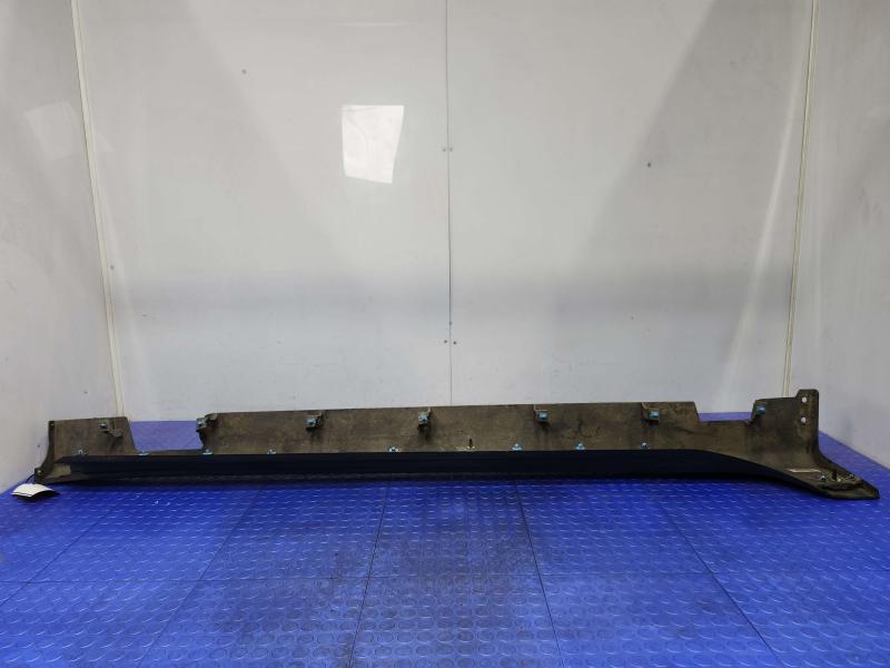 2015 Chrysler 200 Rocker Moulding
