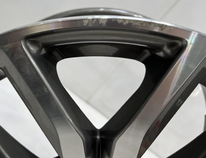 2019 GMC Acadia Wheel