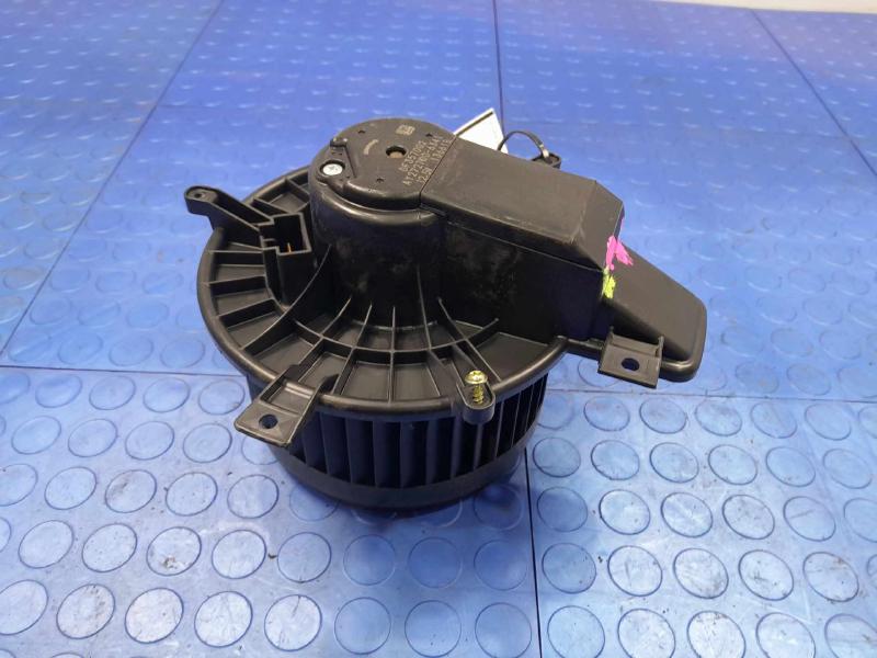 2016 Dodge Challenger Blower Motor