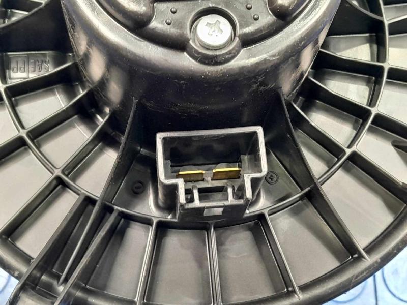 2016 Dodge Challenger Blower Motor