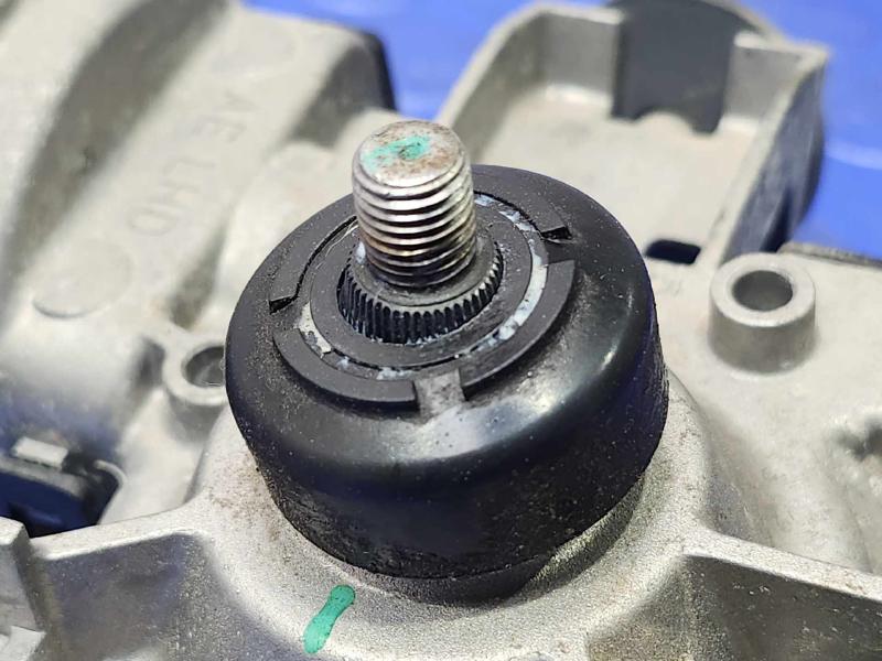 2018-2023 Kia Rio Windshield Wiper Motor Genuine OEM Part 98110G2000