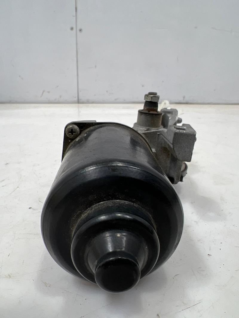 2006 Toyota 4Runner Wiper Motor Front