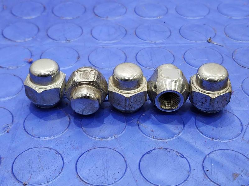 2015 Mazda Mazda6 Lug Nuts