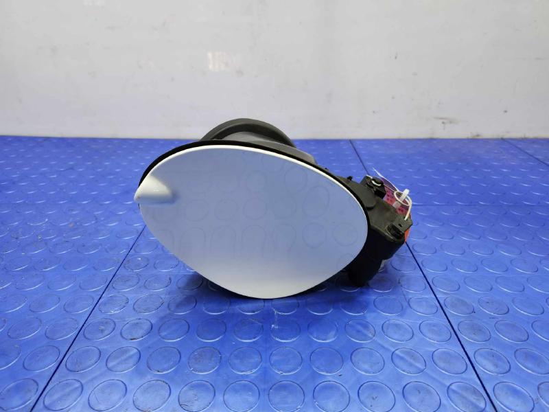 2013 - 2019 Ford Escape Fuel Filler Door Gas Flap White YZ OEM CV4Z78405A26B