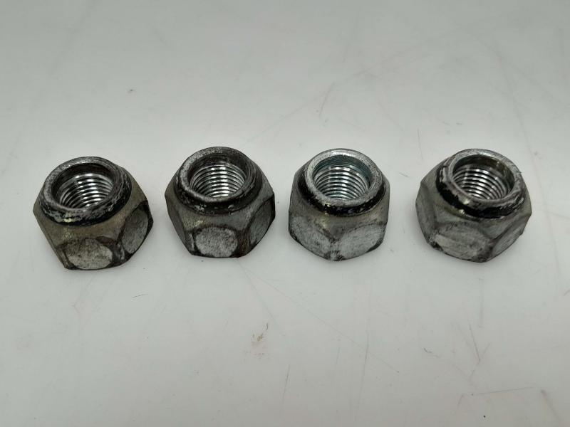 2015 Nissan Versa Lug Nuts