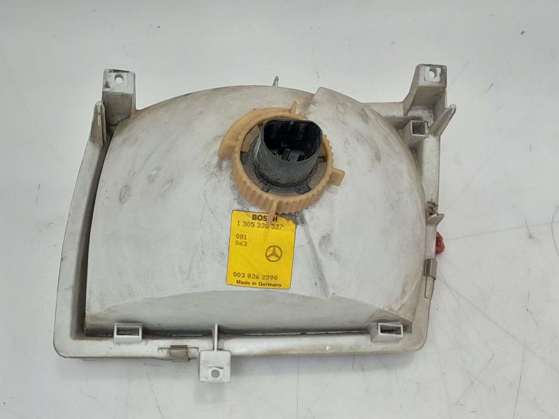 1990 Mercedes 420SEL Headlamp Assembly