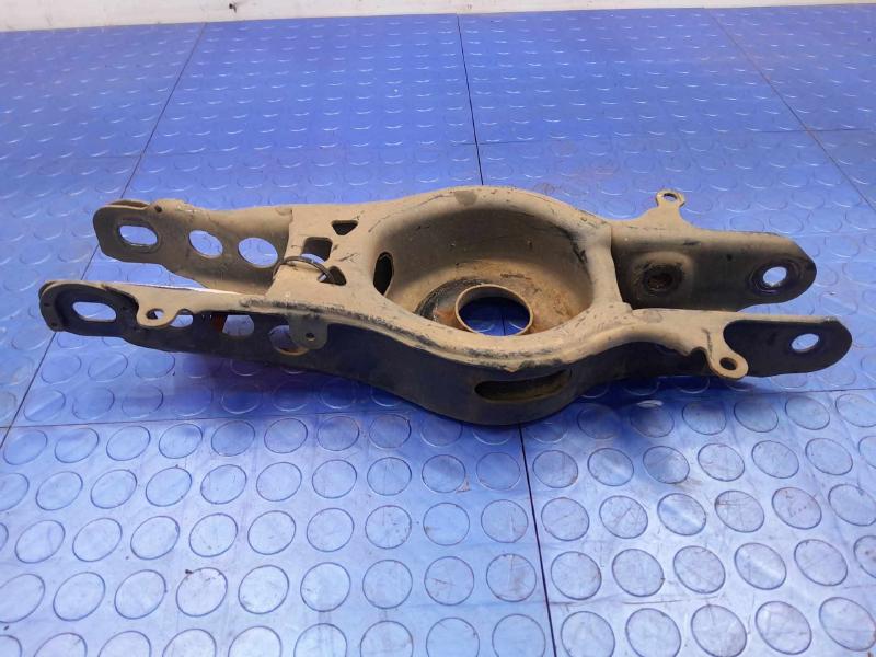 2013 Cadillac ATS Lower Control Arm Rr