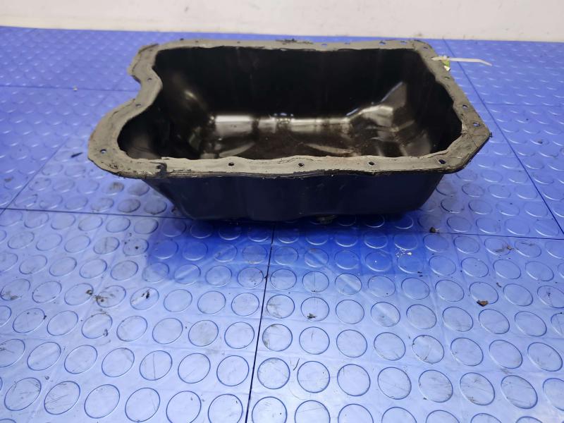 2016 Chrysler 200 Oil Pan