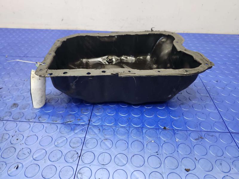 2016 Chrysler 200 Oil Pan
