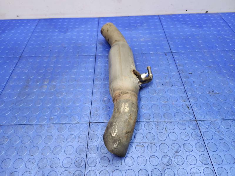 2016 Kia Sedona Muffler