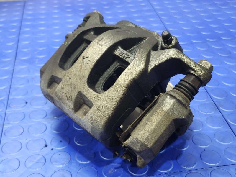 2013 Infiniti FX35 Caliper