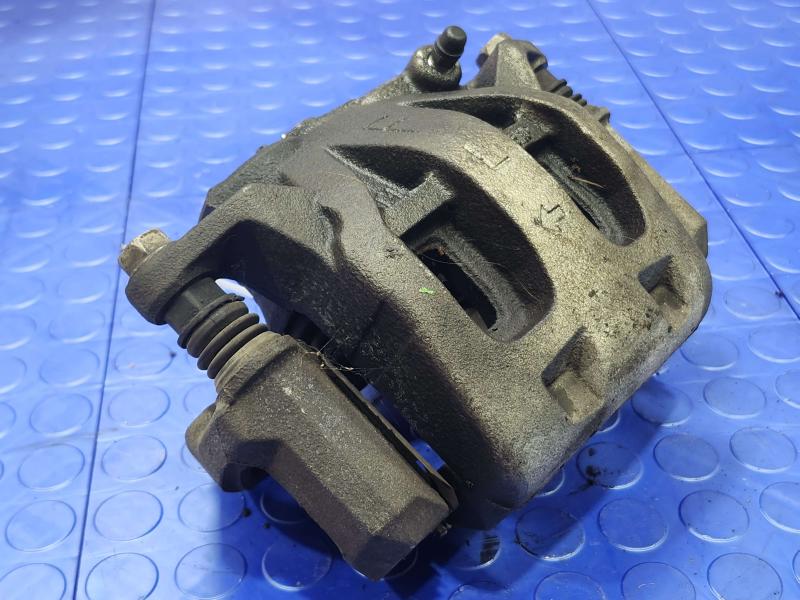2013 Infiniti FX35 Caliper