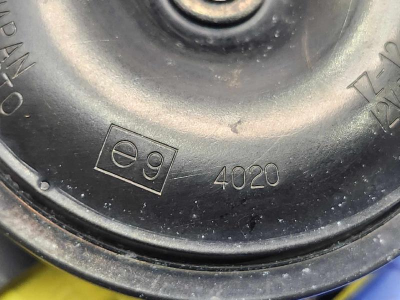 2015-2016 Nissan Rogue Low Note Horn Assembly Genuine OEM 256204CC0A
