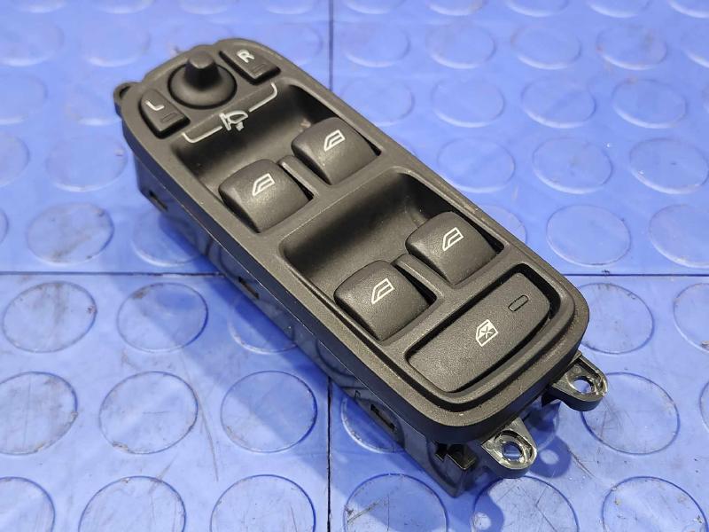 2012 Volvo XC60 Door Switch Front