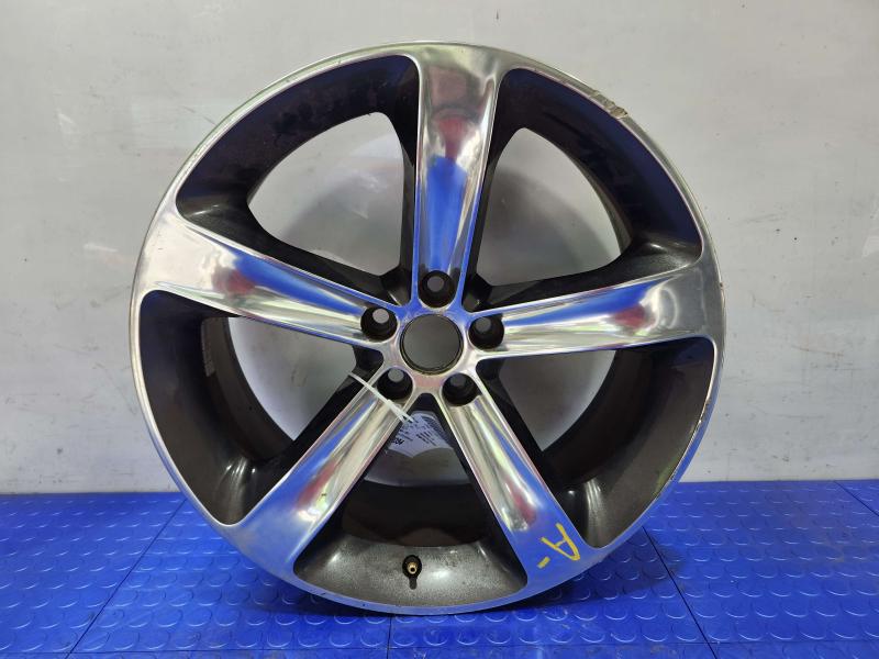 2014 Dodge Challenger Wheel