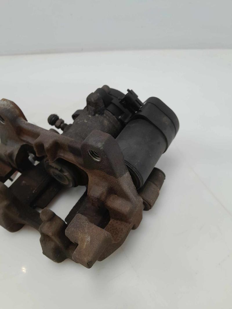 2019 Ford Escape Caliper