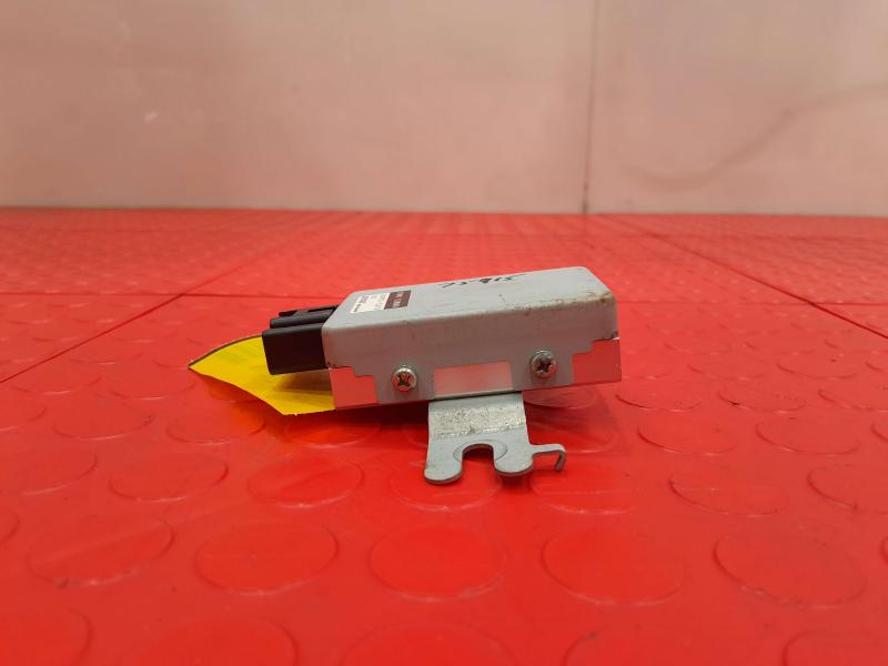 2017-2023 Nissan Armada Fuel Pump Control Module Genuine OEM Part 170015ZM0A