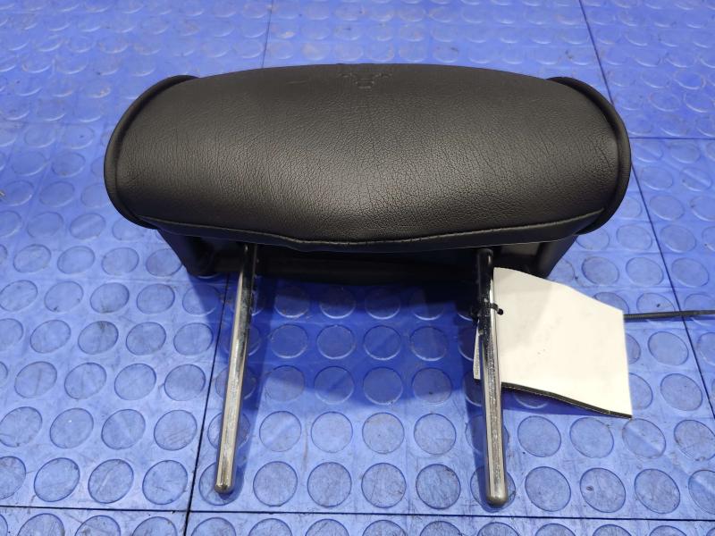 2011 Maserati Quattroporte Headrest