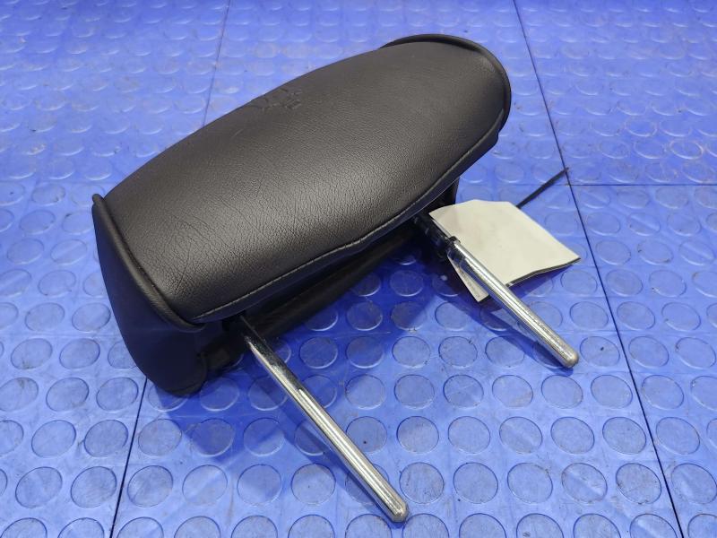 2011 Maserati Quattroporte Headrest