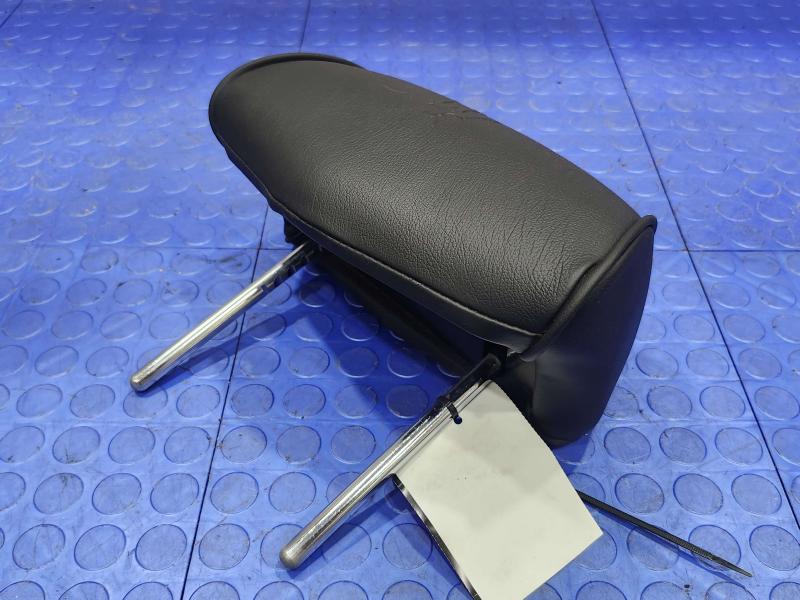 2011 Maserati Quattroporte Headrest